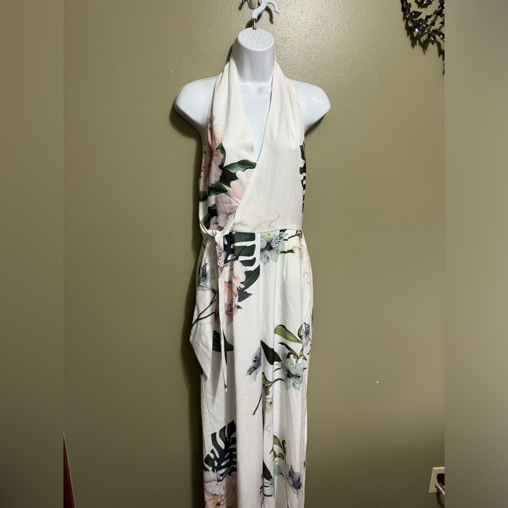 L’Atiste by Amy Flowered Jumpsuit, Size‎ M